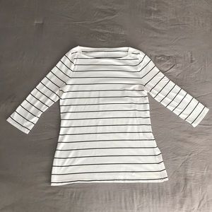 White and black striped quarter sleeve top